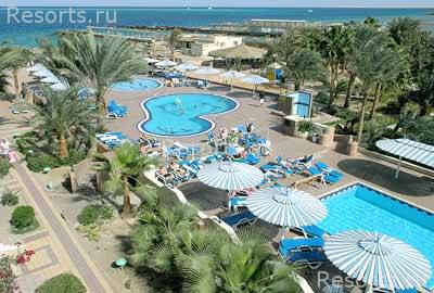 Triton Empire Beach Resort 17